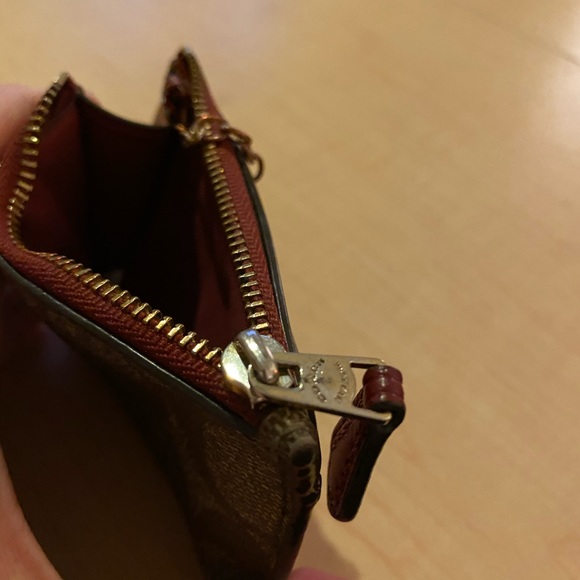 Authentic Coach card change wallet - Picture 5 of 5